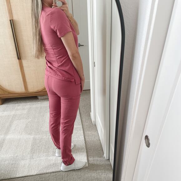 FIGS Pink Quartz Casma Three Pocket Scrub Top - Picture 8 of 10